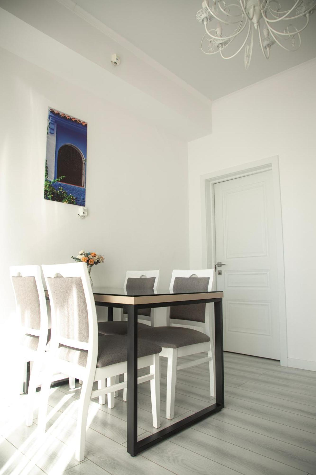 Casablanca Apart Hotel Bishkek Ngoại thất bức ảnh