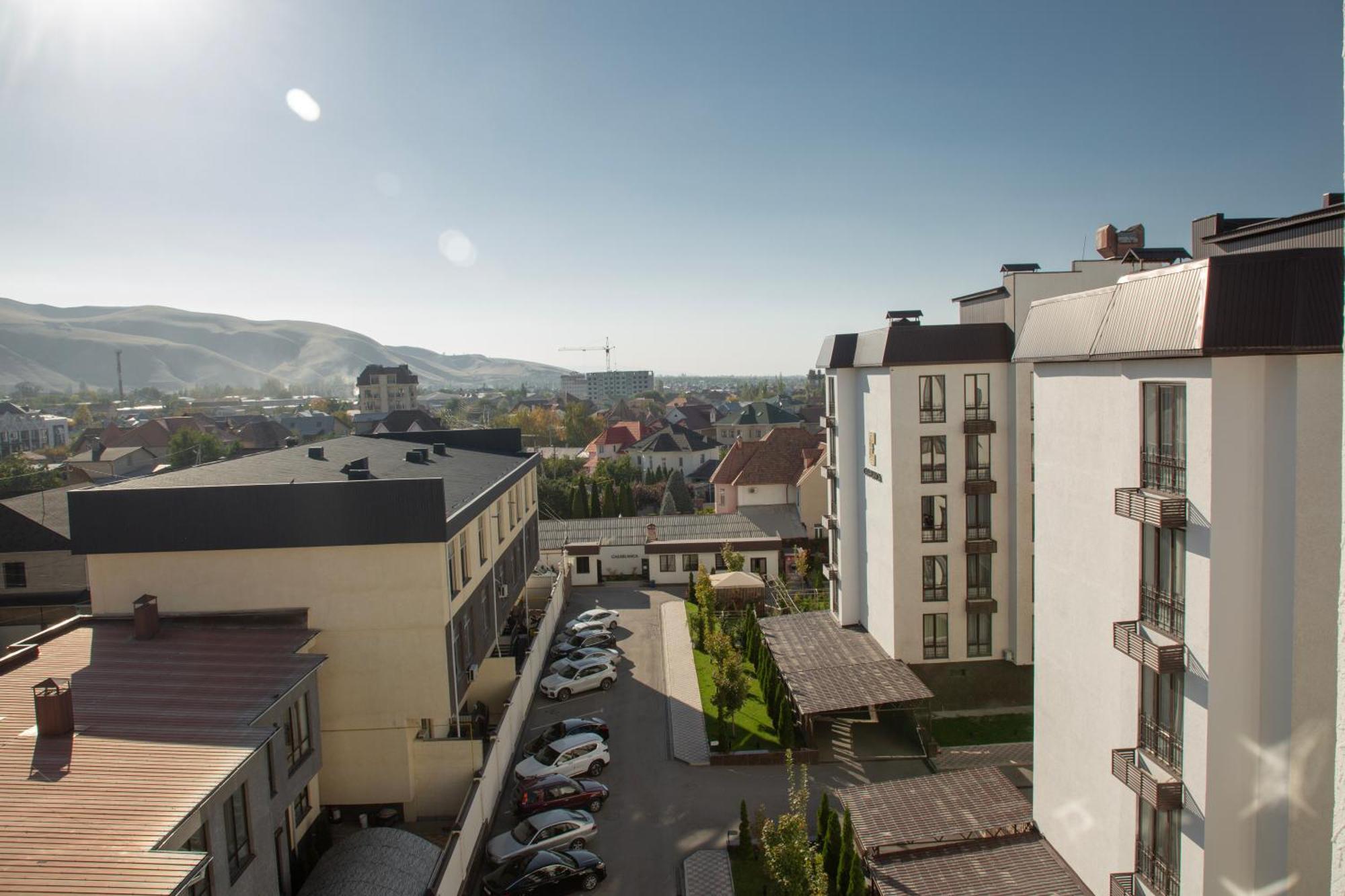 Casablanca Apart Hotel Bishkek Ngoại thất bức ảnh